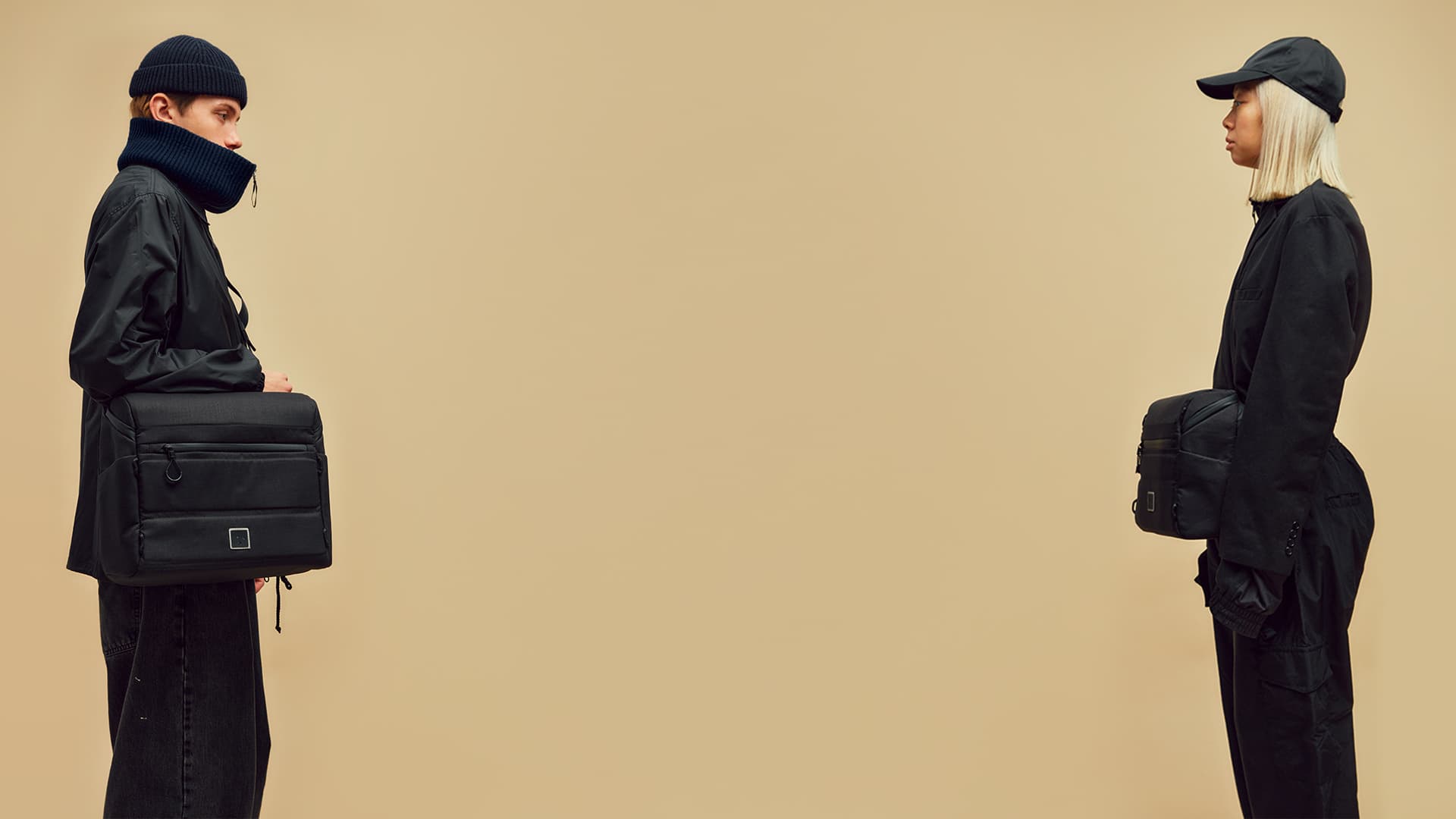 https://a.storyblok.com/f/247851/1920x1080/cb1efa2b57/desk.jpg
