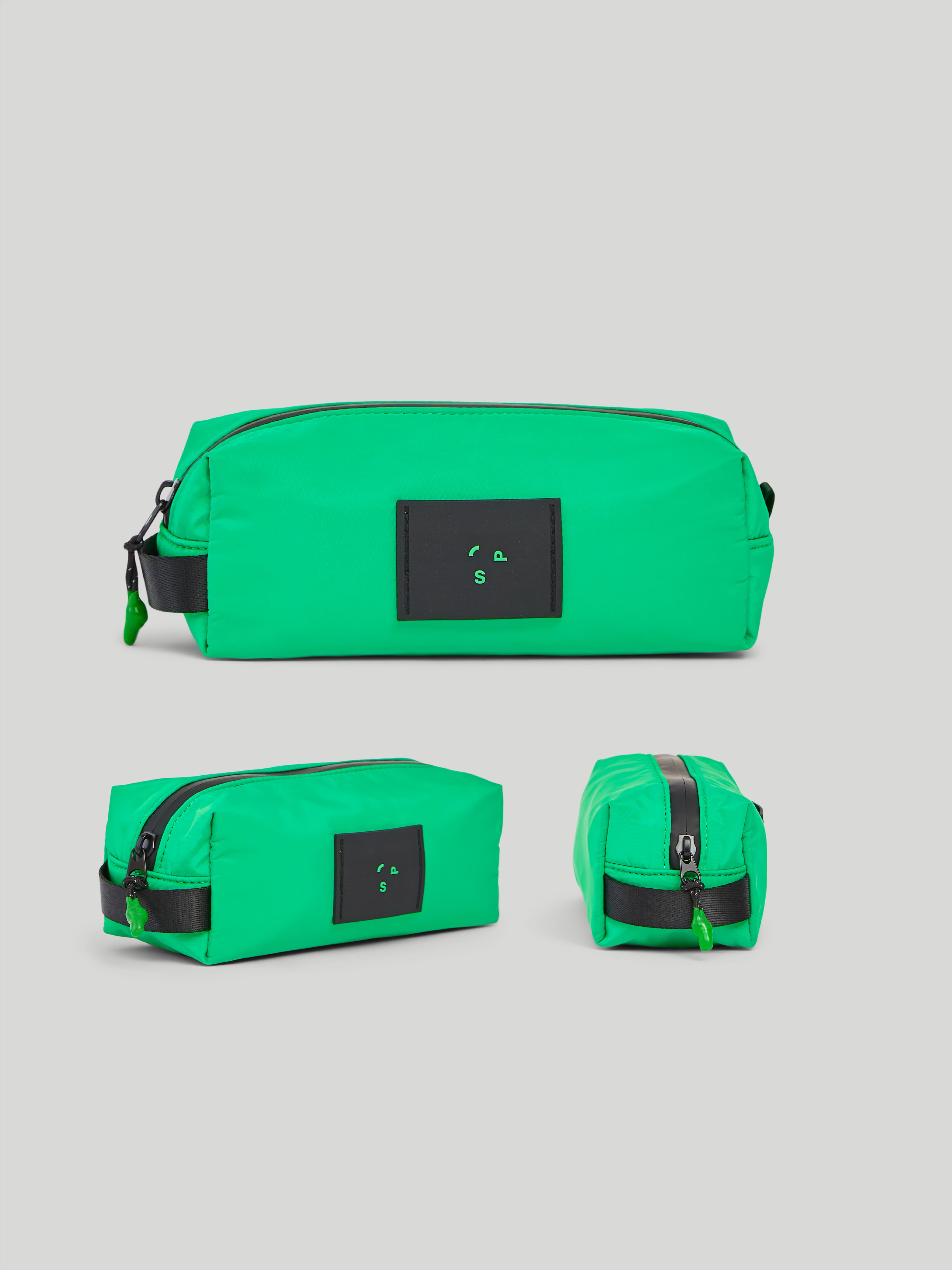 https://a.storyblok.com/f/247851/9821f9e569/boxyorg_m_brightgreen-01.jpg