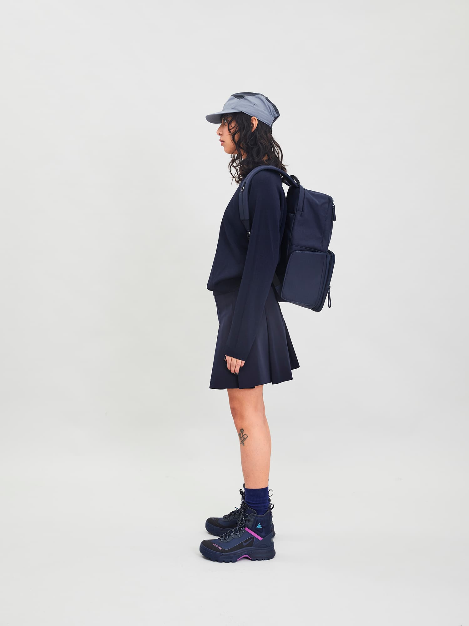 https://a.storyblok.com/f/247851/ccc1882249/day_backpack_blue_15_377.jpg