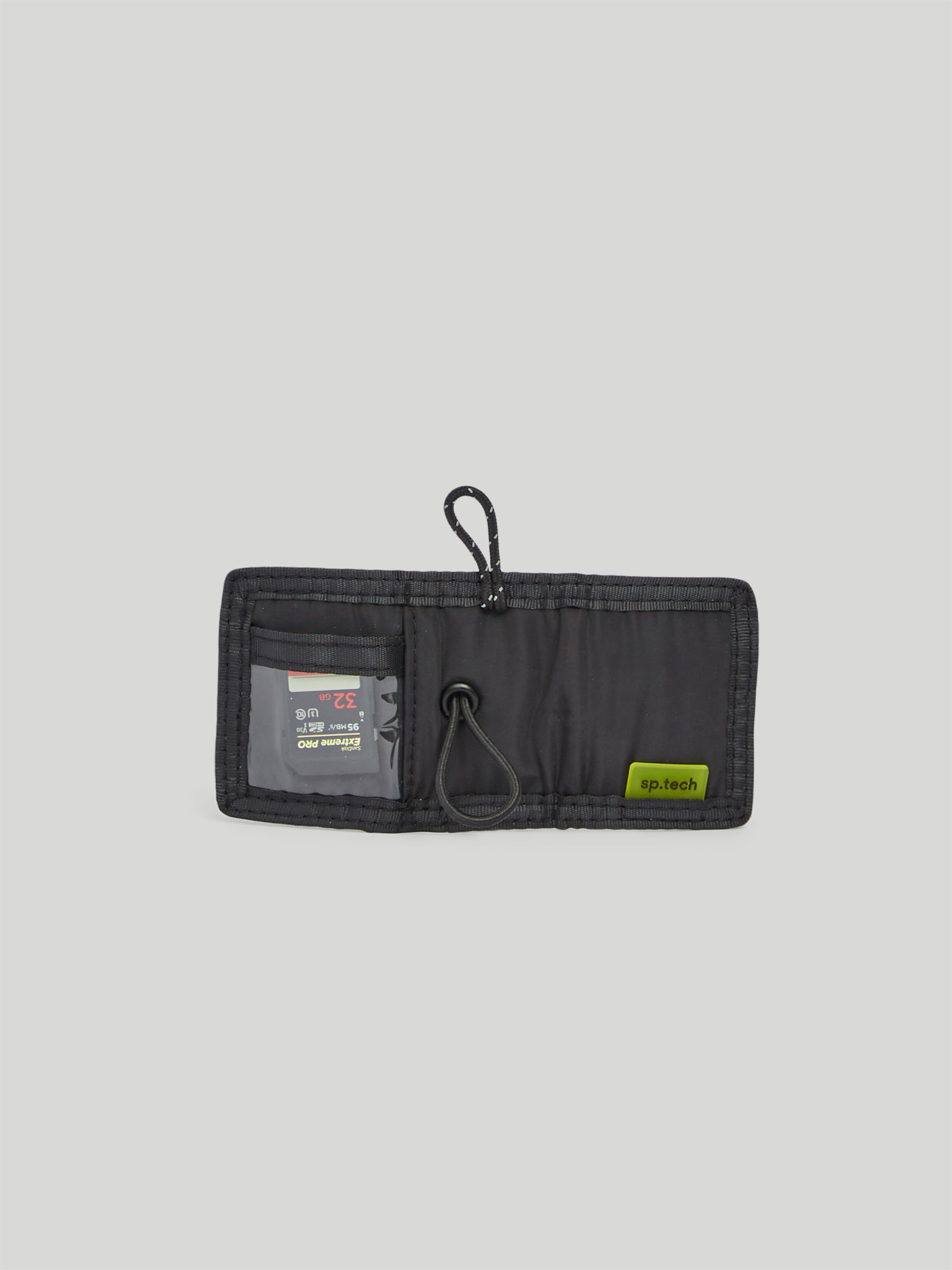 https://s3.amazonaws.com/a.storyblok.com/f/247851/370f7aaf14/memory-card-4-black-07.jpg