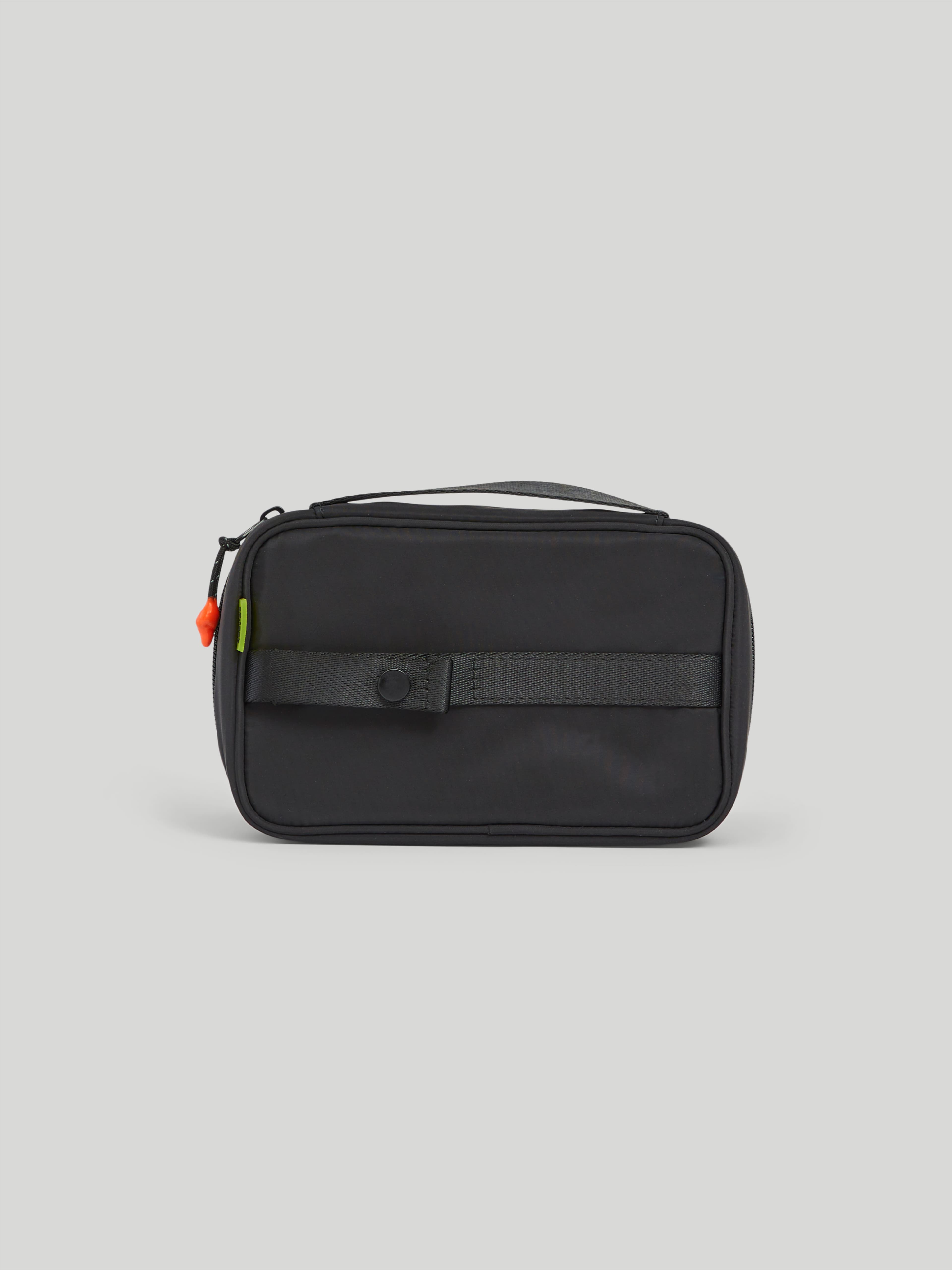 https://s3.amazonaws.com/a.storyblok.com/f/247851/8c04e573f3/accessory-pack-medium-08.jpg