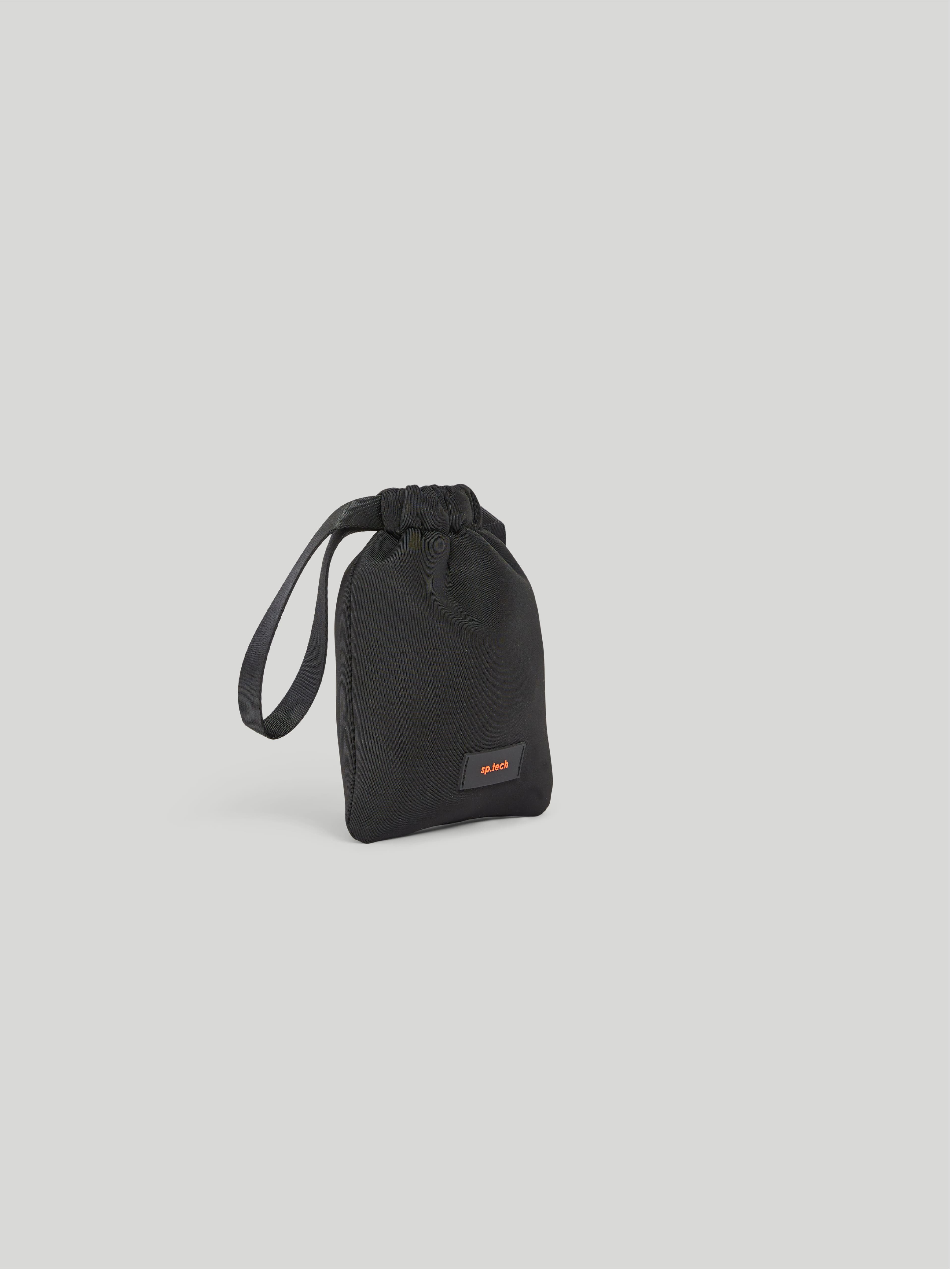 https://s3.amazonaws.com/a.storyblok.com/f/247851/d2a8035665/neoprene-tech-pouch-s-black-05.jpg