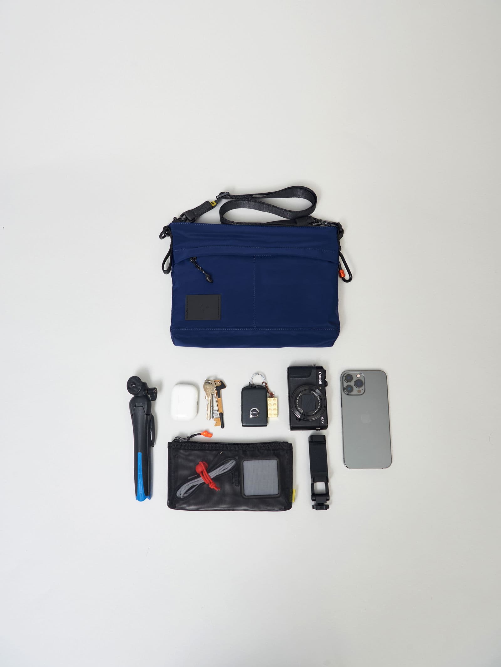 Cross Body Bag Medium alternate view