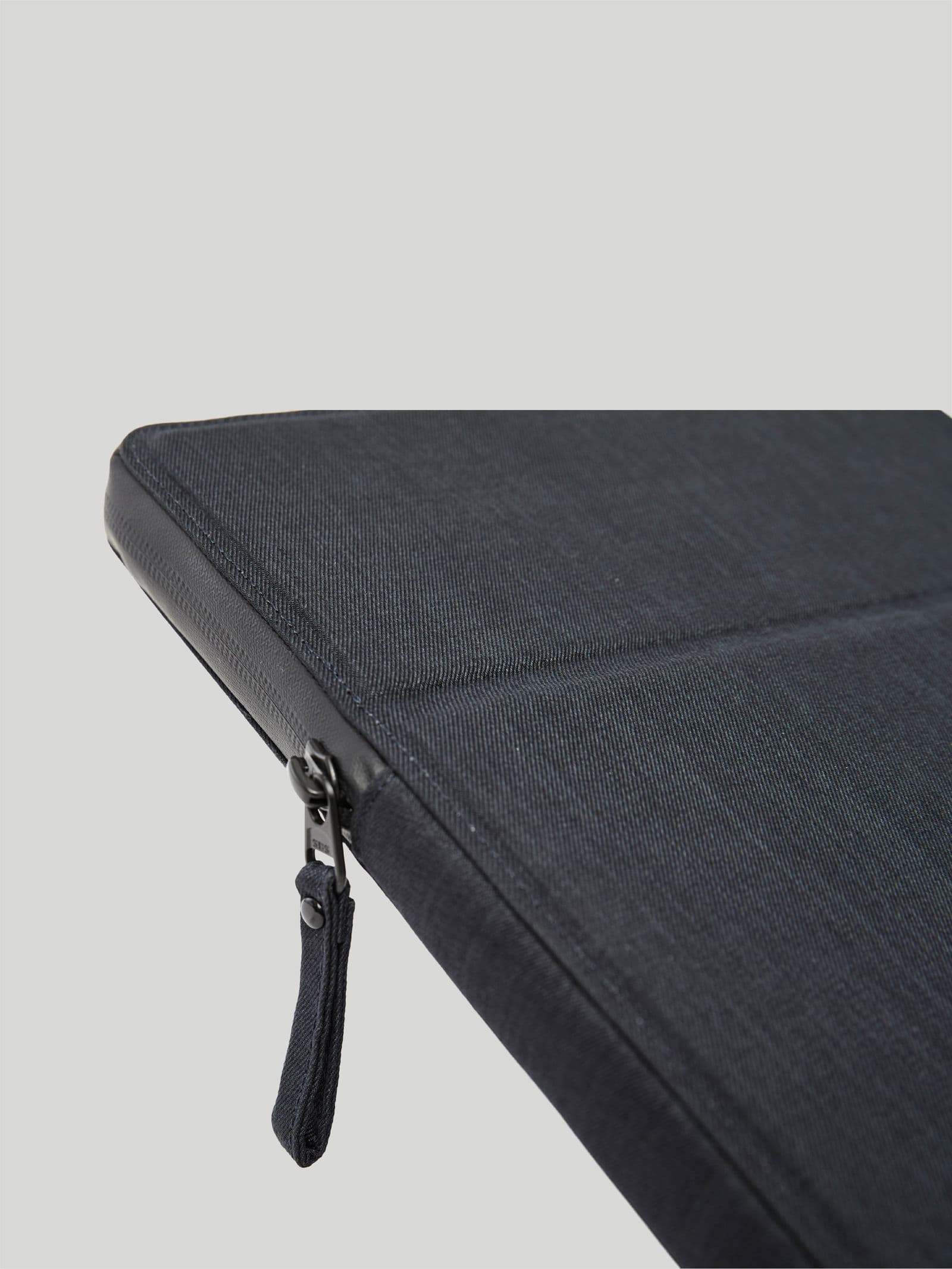 Creator Laptop Sleeve 16" alternate view