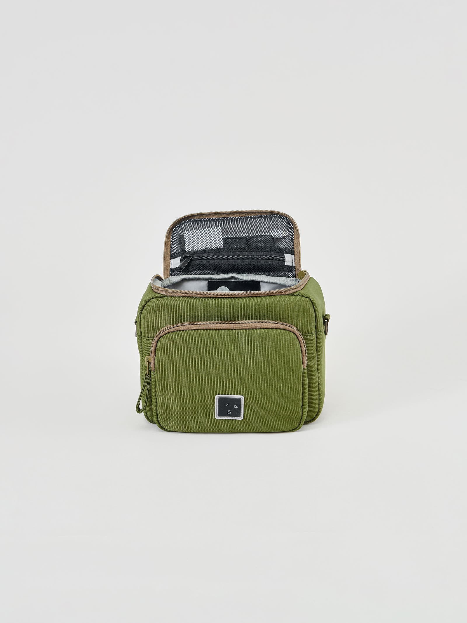 Day Shoulder Bag Medium alternate view