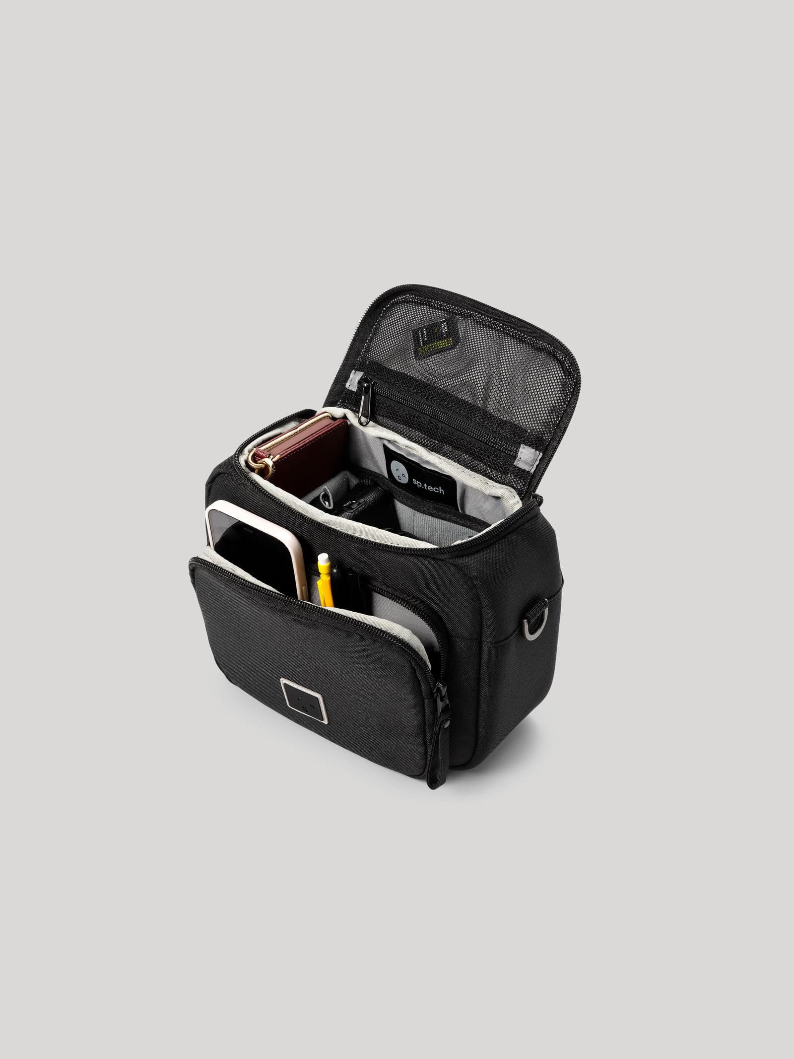 Day Shoulder Bag Medium 2 - SP Tech